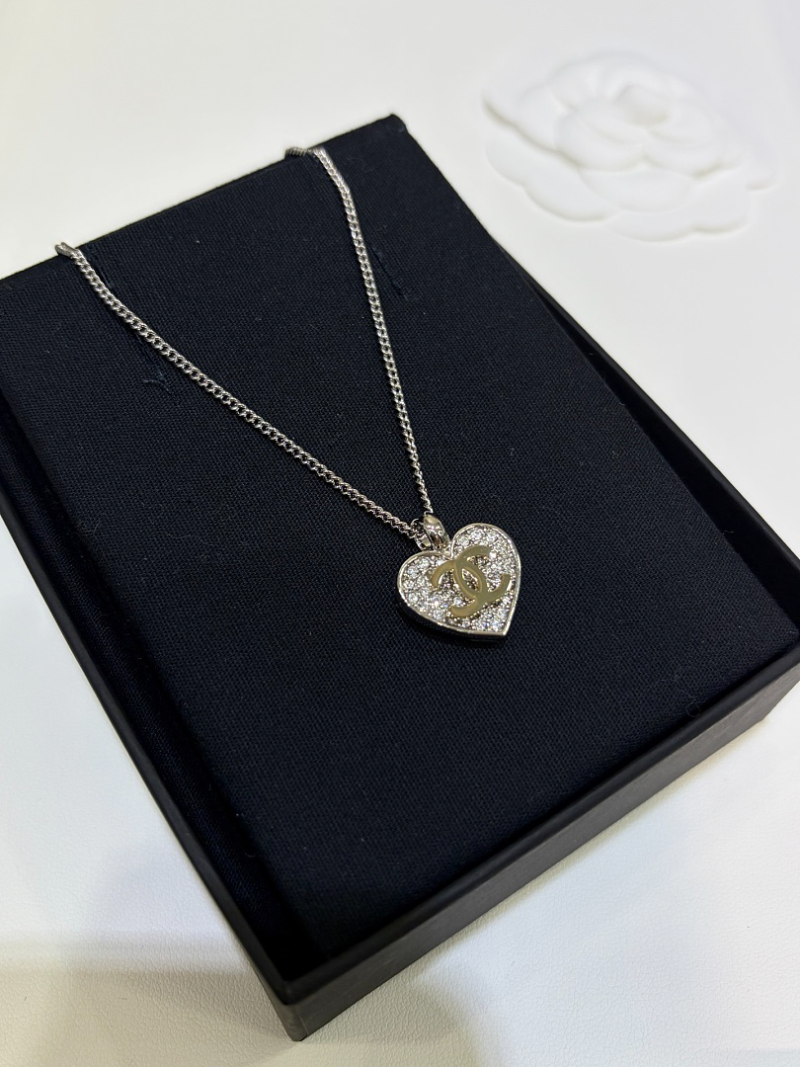 CHN109  Women's 26P Full Diamond Love Double C Earrings Necklace Set Jewelr