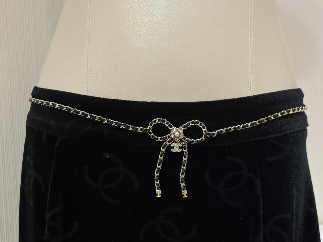 CHN119  Women's new gold double C leather chain bow waist chain/sweater chain jewelry