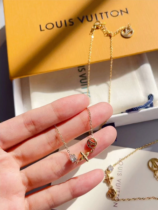 X638  Women's titanium steel necklace jewelry