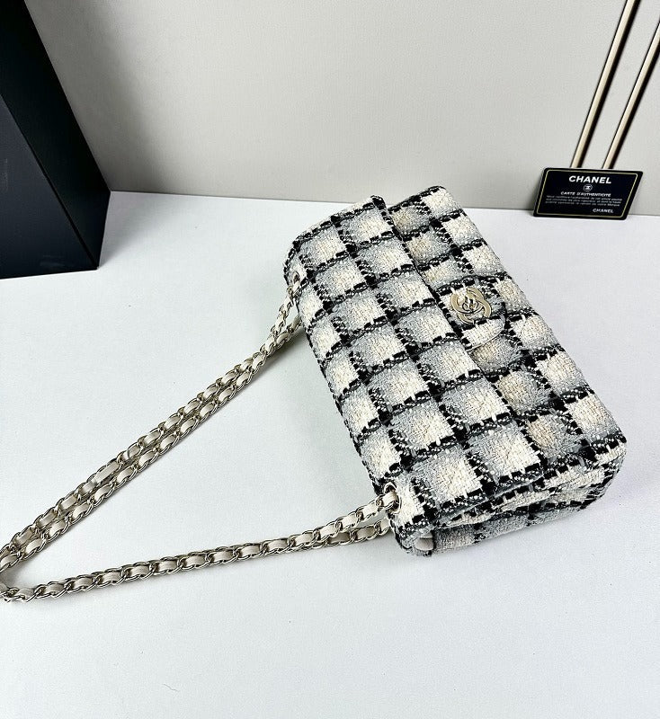 LCP125  Bag 25-15-6cm Shoulder bag