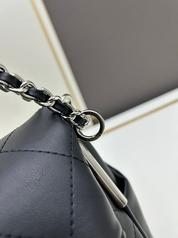 LCP135  Bag 35-11-24CM 30-11-22CM Shoulder bag
